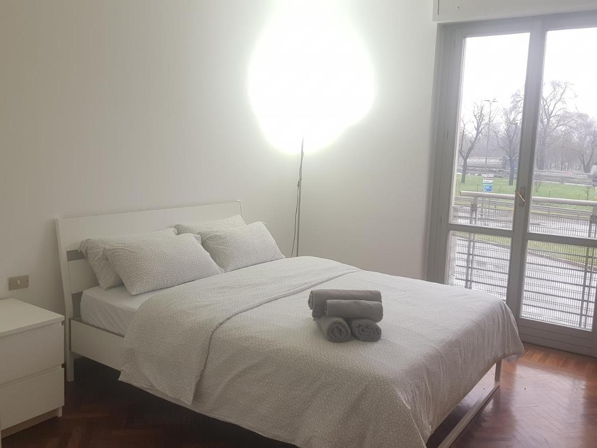 Sky Apartment Mediolan Zewnętrze zdjęcie